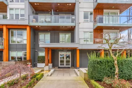 Outdoor Deck Photo of 407 1327 Draycott Road, North Vancouver, BC