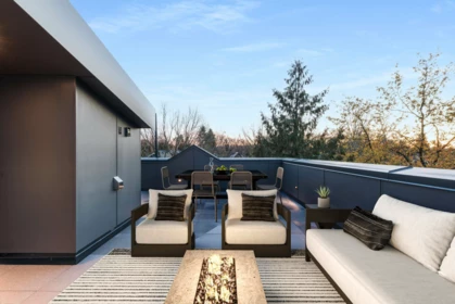 Aerial View of 1 275 W 17th Avenue, Vancouver, BC