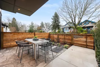 Hot Tub / Spa Photo of 1 275 W 17th Avenue, Vancouver, BC