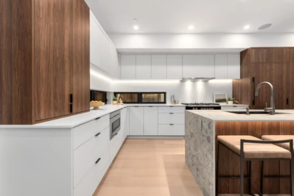 Kitchen Photo of 1 275 W 17th Avenue, Vancouver, BC