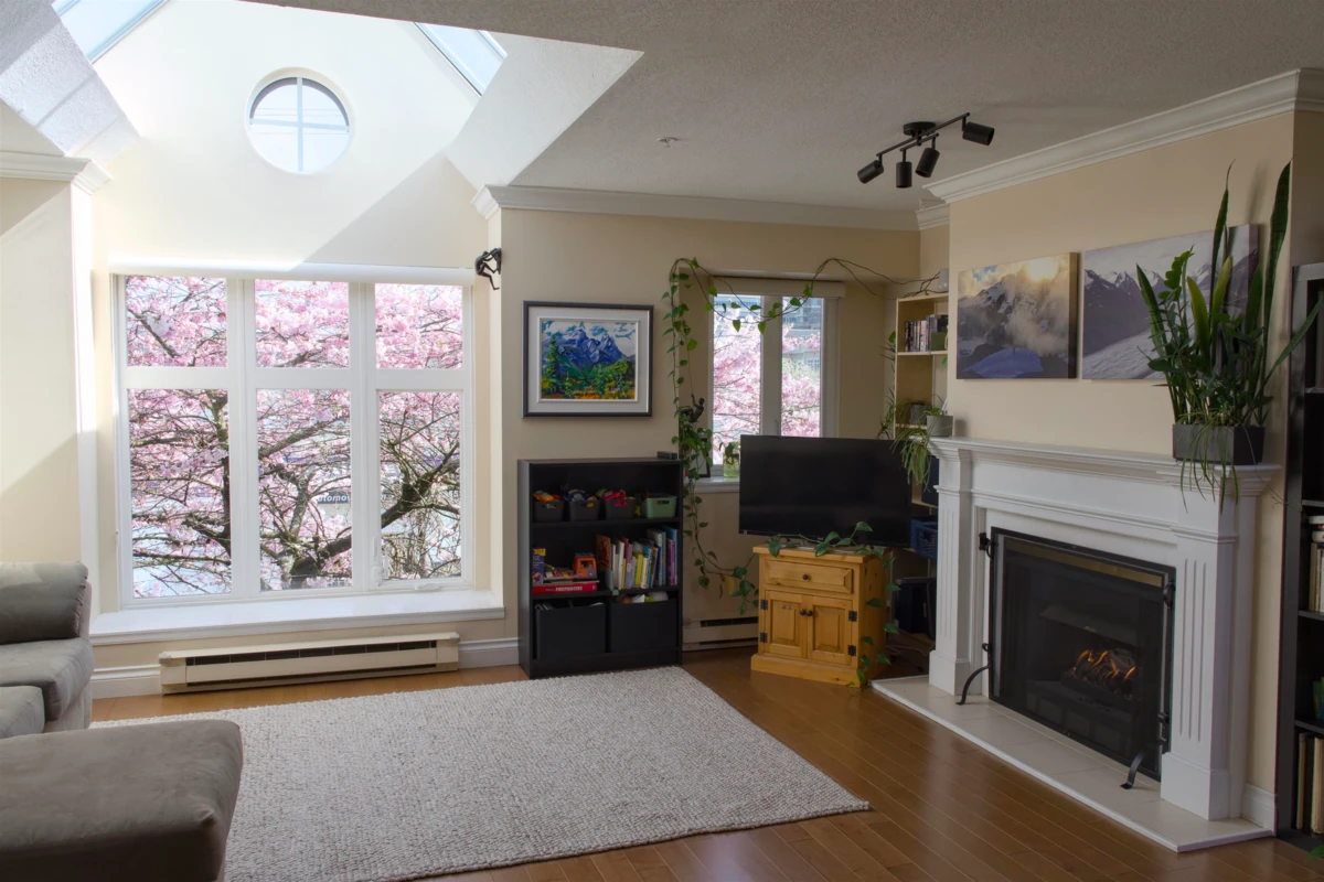 Living Room Photo of 2251 Heather Street, Vancouver, BC