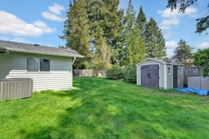 Hot Tub / Spa Photo of 11750 195a Street, Pitt Meadows, BC