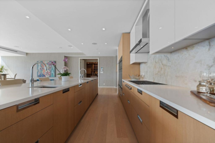 Breakfast Nook Photo of 304 1355 Bellevue Avenue, West Vancouver, BC