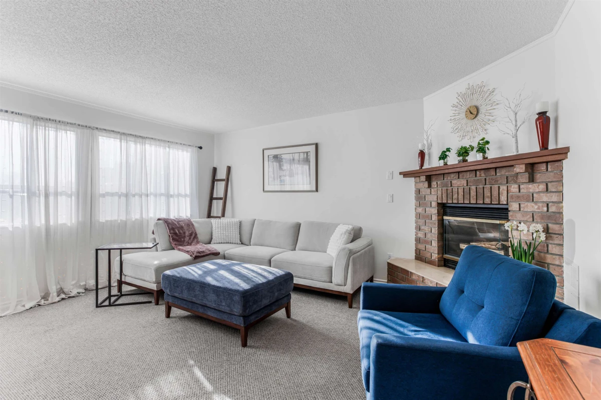 Living Room Photo of 15 11125 232nd Street, Maple Ridge, BC