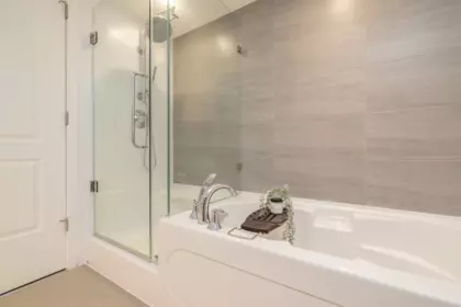 Loft / Bonus Room Photo of 415 6490 194 Street, Surrey, BC