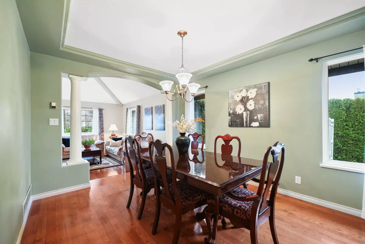 Dining Area Photo of 19066 63b Avenue, Surrey, BC