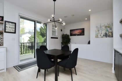 Breakfast Nook Photo of 1 12018 237 Street, Maple Ridge, BC