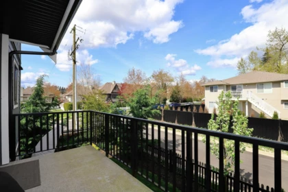 Guest Bathroom Photo of 1 12018 237 Street, Maple Ridge, BC