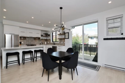 Kitchen Island Photo of 1 12018 237 Street, Maple Ridge, BC