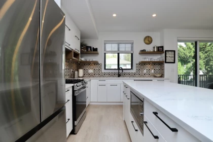 Kitchen Photo of 1 12018 237 Street, Maple Ridge, BC