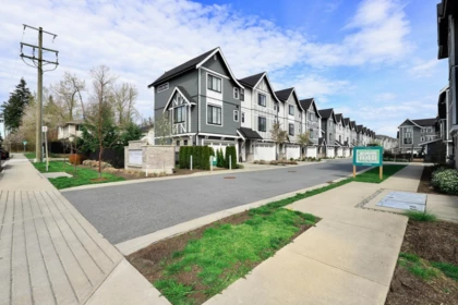 Outdoor Kitchen Photo of 1 12018 237 Street, Maple Ridge, BC