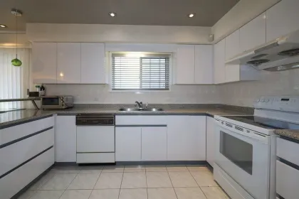 1563 E 59th Avenue, Vancouver, BC, Vancouver — Single Family Residence for sale
