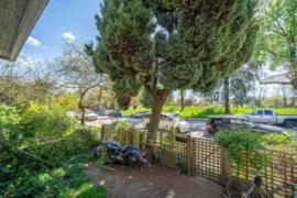 655 E Pender Street, Vancouver, BC