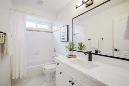 Mudroom Photo of 45987 Sherwood Drive, Chilliwack, BC