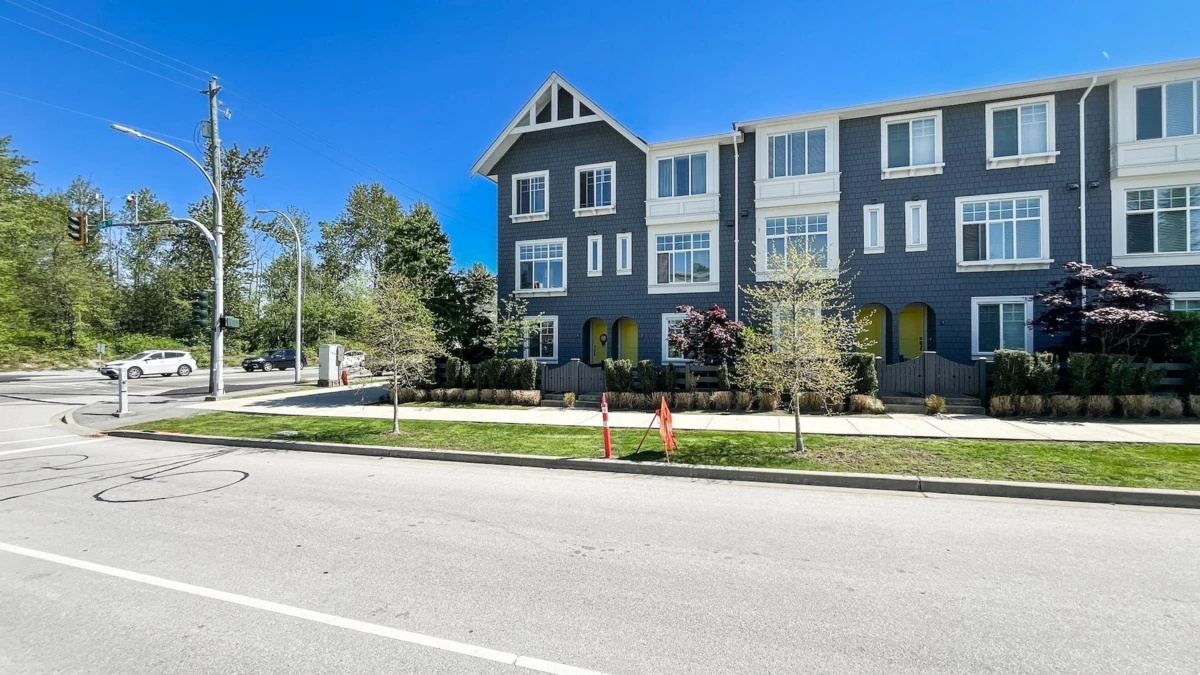 Exterior Rear Photo of 1 15487 99a Avenue, Surrey, BC