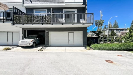Garage Interior Photo of 1 15487 99a Avenue, Surrey, BC
