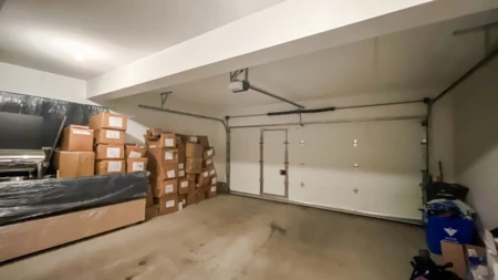 Mudroom Photo of 1 15487 99a Avenue, Surrey, BC