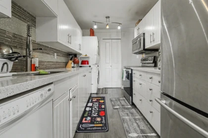 Walk-In Closet Photo of 101 13915 72 Avenue, Surrey, BC