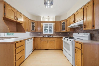 Primary Bedroom Photo of 11911 238b Street, Maple Ridge, BC