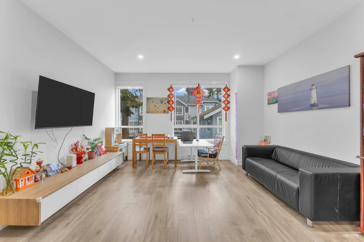 Dining Area Photo of 26 12830 62 Avenue, Surrey, BC