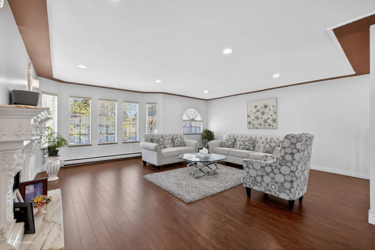 Dining Area Photo of 9515 124a Street, Surrey, BC