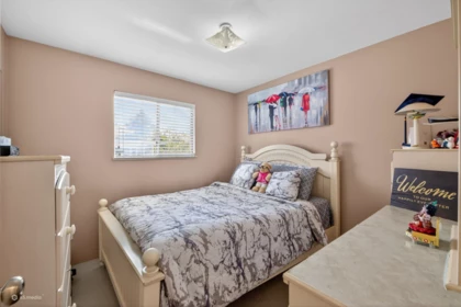 Laundry Room Photo of 9515 124a Street, Surrey, BC