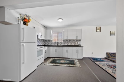 Swimming Pool Photo of 9515 124a Street, Surrey, BC