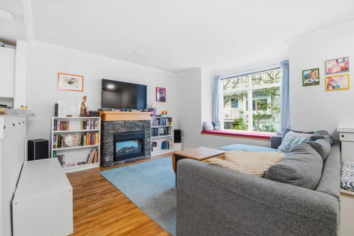 Family Room Photo of 40 7488 Southwynde Avenue, Burnaby, BC