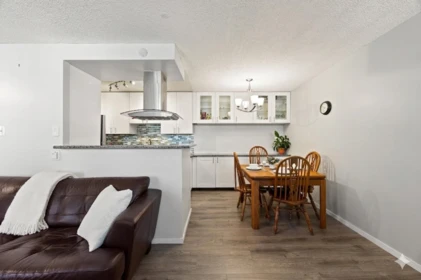 Kitchen Photo of 1202 6759 Willingdon Avenue, Burnaby, BC