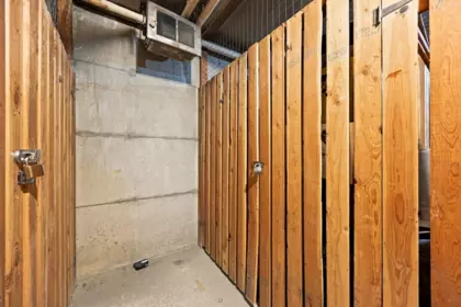 Walk-In Closet Photo of 1202 6759 Willingdon Avenue, Burnaby, BC