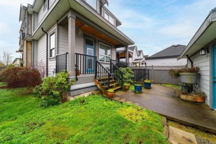 Kitchen Photo of 7299 194a Street, Surrey, BC
