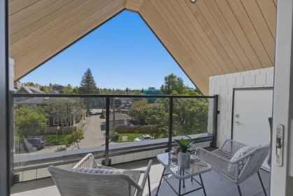 Outdoor Patio Photo of 1 625 E 24th Avenue, Vancouver, BC