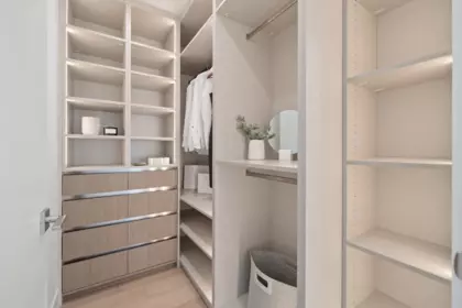 Powder Room Photo of 1 625 E 24th Avenue, Vancouver, BC