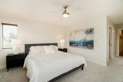 Loft / Bonus Room Photo of 939 Calverhall Street, North Vancouver, BC