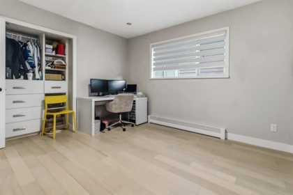 Entry Foyer Photo of 3831 Cunningham Drive, Richmond, BC
