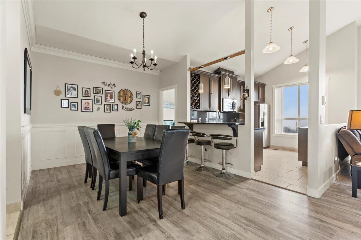 Living Room Photo of 1706 5260 Goldspring Place, Chilliwack, BC