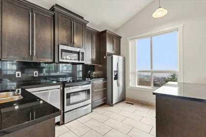 Kitchen Island Photo of 1706 5260 Goldspring Place, Chilliwack, BC