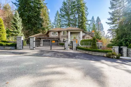 Swimming Pool Photo of 188 Wyndham Crescent, Anmore, BC