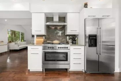 Kitchen Island Photo of 2086 Rivergrove Place, North Vancouver, BC