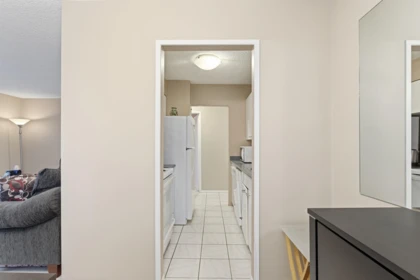 Breakfast Nook Photo of 808 2020 Fullerton Avenue, North Vancouver, BC
