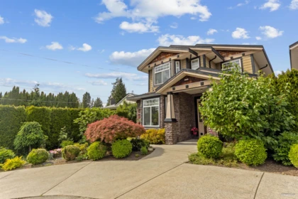 2101 Lorraine Avenue, Coquitlam, BC, Coquitlam — Half Duplex for sale