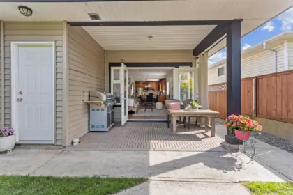 Office / Den Photo of 2101 Lorraine Avenue, Coquitlam, BC