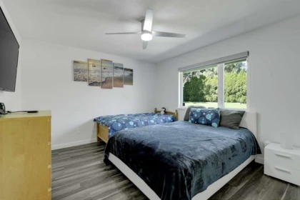 Bedroom 3 Photo of 7811 Redrooffs Road, Halfmoon Bay, BC
