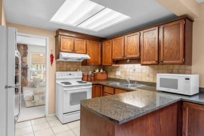 Breakfast Nook Photo of 11357 Kingcome Avenue, Richmond, BC