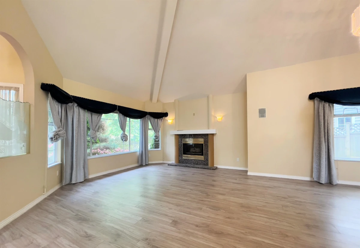 Living Room Photo of 5620 Cornwall Drive, Richmond, BC