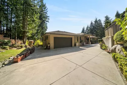Outdoor Patio Photo of 1162 Millstream Road, West Vancouver, BC