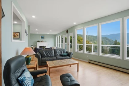 Basement Recreation Room Photo of 2341 Caledonia Avenue, North Vancouver, BC