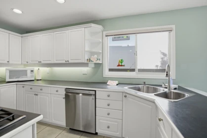 Primary Bedroom Photo of 2341 Caledonia Avenue, North Vancouver, BC