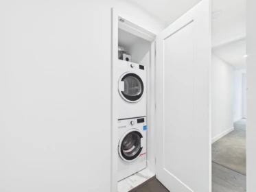 Primary Bathroom Photo of 505 8155 Capstan Way, Richmond, BC
