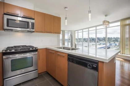 Kitchen Island Photo of 507 2133 Douglas Road, Burnaby, BC